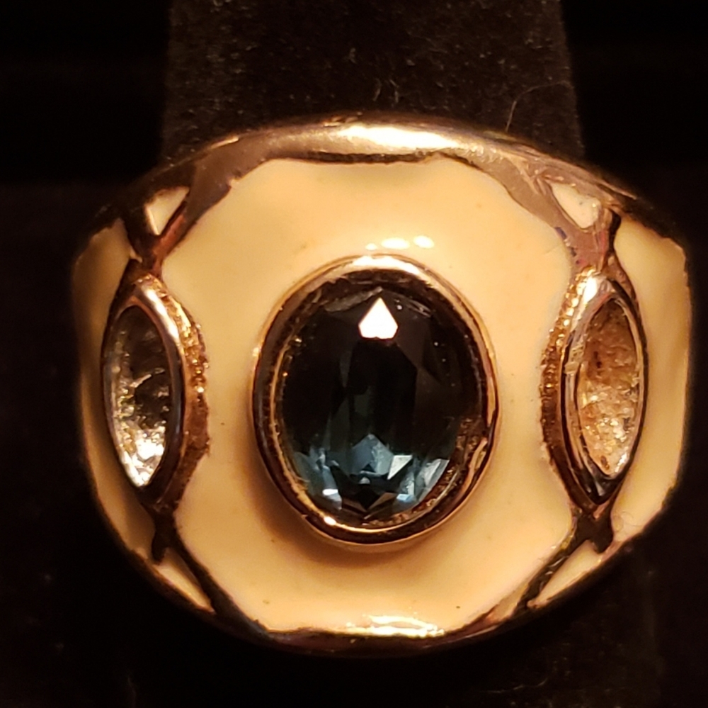 Anna Bekoach vintage 18k GE enamel and stone ring